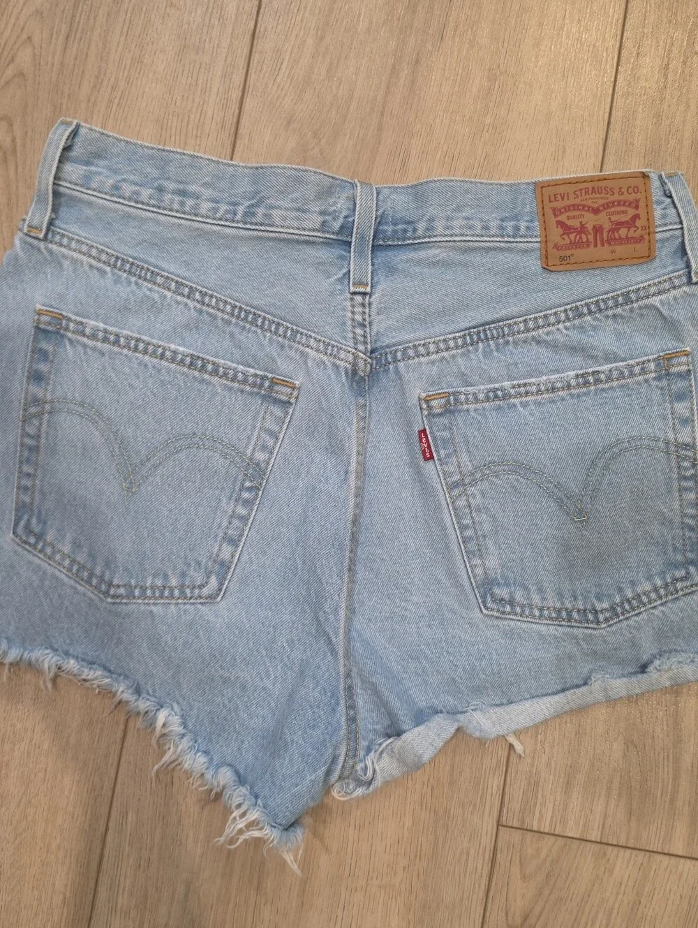 Levi's 501 Original Distressed Denim Cutoff Shorts Light Wash W31